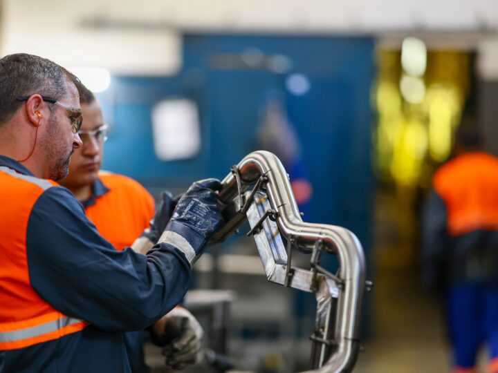 Unidade Tuper da ArcelorMittal realiza novo feirão de entrevistas com salário competitivo para vagas de logística e produção