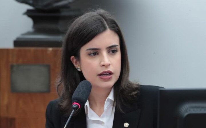 Projeto “Pix Pensão” propõe pagamento automático de pensão alimentícia