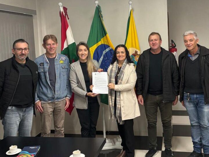 Emenda de R$ 500 mil para pavimentação da Rua Vicente Pavlak é entregue à Prefeitura de Santa Terezinha