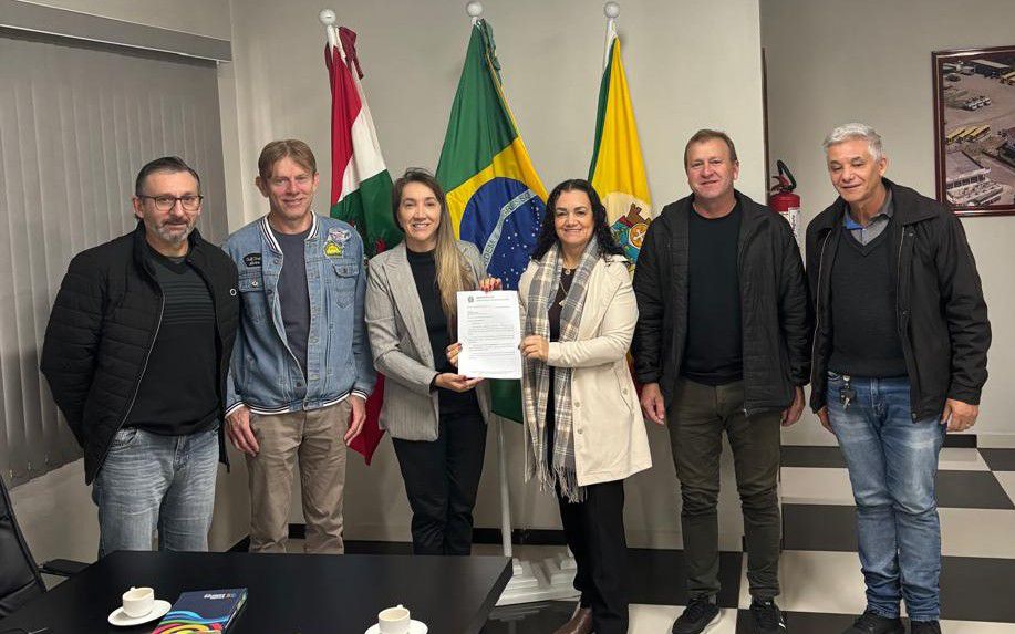 Emenda de R$ 500 mil para pavimentação da Rua Vicente Pavlak é entregue à Prefeitura de Santa Terezinha