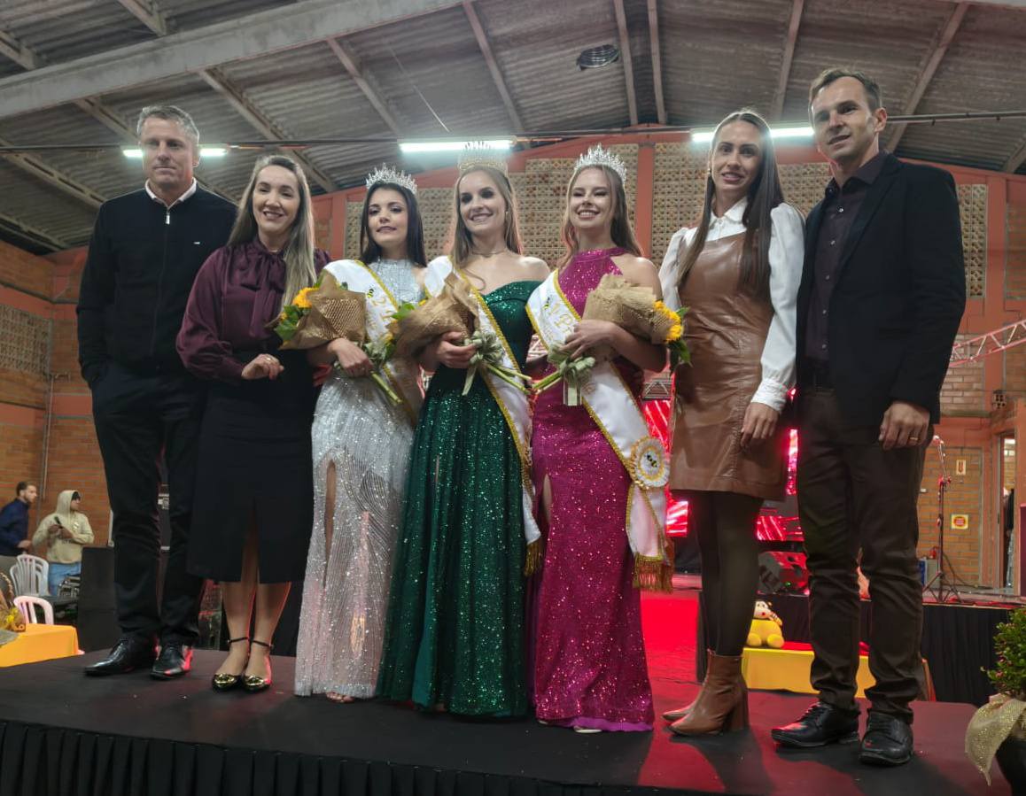 Santa Terezinha escolhe a nova realeza da 16ª Festa Regional do Mel