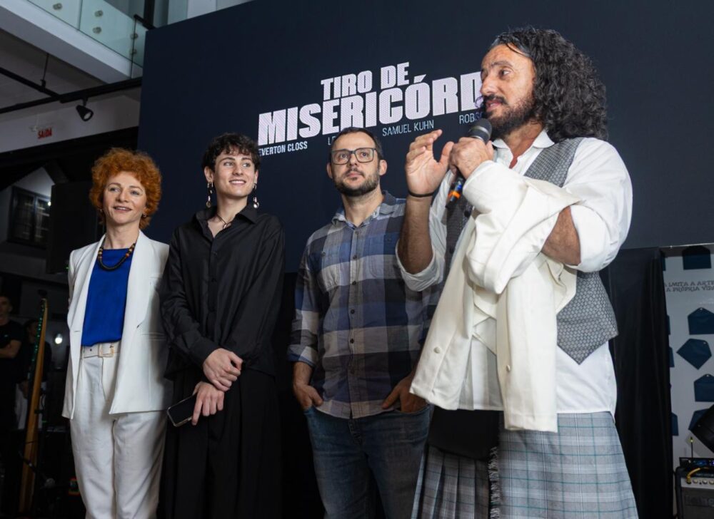 Sucesso de público e celebração marcaram o lançamento de Tiro de Misericórdia no Instituto Internacional Juarez Machado com Robson Rodrigues no elenco