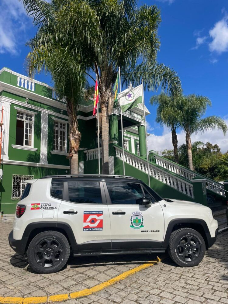 Prefeitura de Campo Alegre recebe uma nova viatura 4×4 para a Defesa Civil