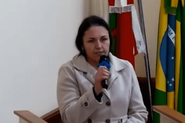 Vereadora destaca trabalho da EPAGRI, ações sociais e eventos comunitários em sessão da Câmara