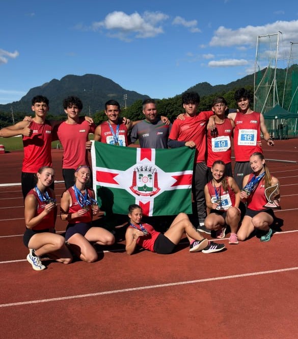 Atletismo de São Bento do Sul encerra Estadual Sub-23 com oito medalhas e atletas entre os melhores do Brasil