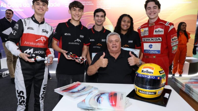 Lançamento do livro “As Cores da Velocidade” reúne fãs do automobilismo em Joinville