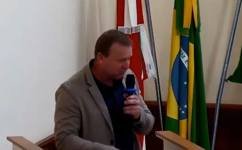 Cláudio Drozdeck destaca cultura polonesa, melhorias em estrada e investimento de R$ 400 mil para turismo em Santa Terezinha