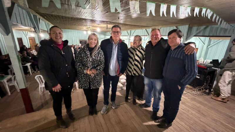 Ivan Naatz anuncia R$ 550 mil em investimentos para Santa Terezinha durante encontro na Colônia Ruthes