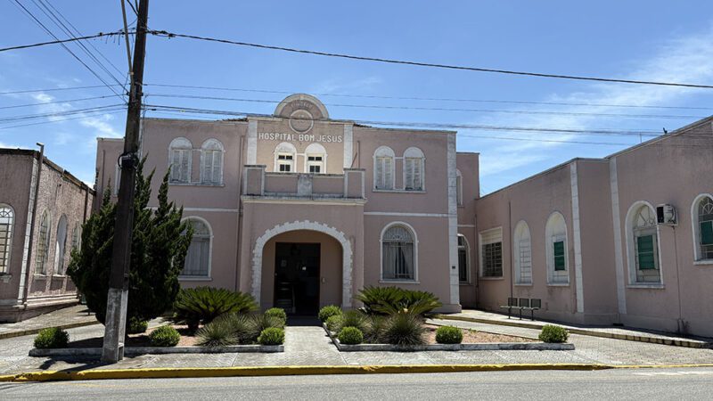 Quatro meses após mudança de gestão, médicos denunciam atraso de pagamentos no Hospital Bom Jesus