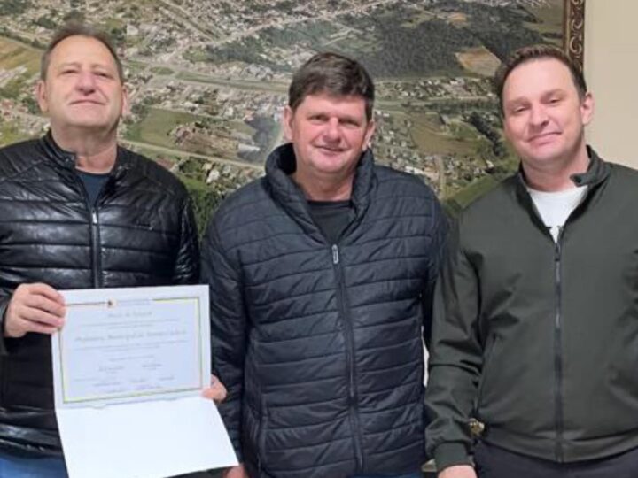 Prefeitura de Monte Castelo recebe Moção de Aplauso da Câmara de Papanduva pela realização da 10ª Festa do Tropeiro