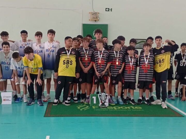 Escola Dalmir Pedro Cubas garante vaga inédita para fase  Estadual dos Jogos Escolares de Santa Catarina   