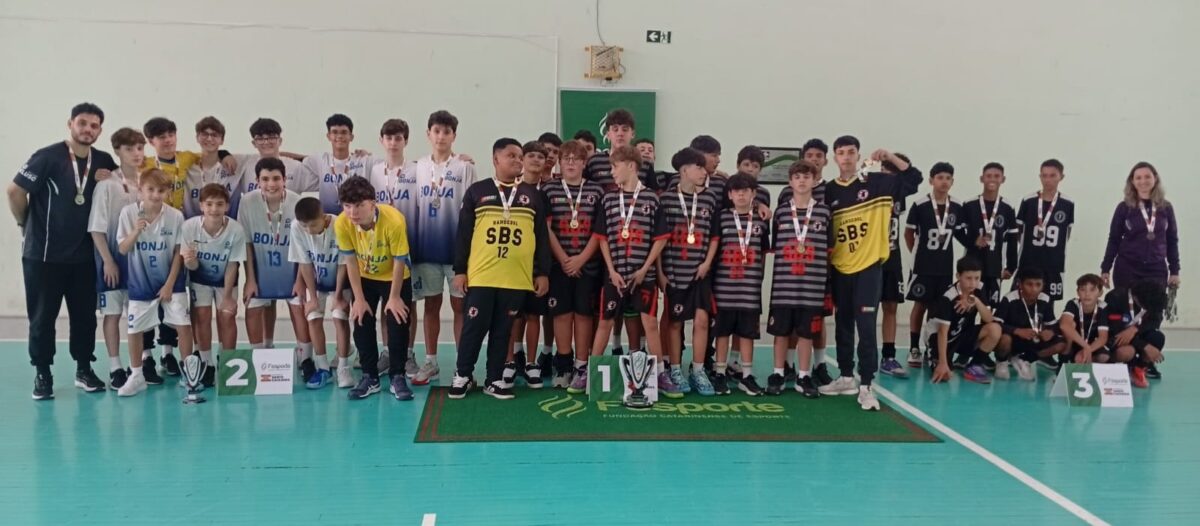 Escola Dalmir Pedro Cubas garante vaga inédita para fase  Estadual dos Jogos Escolares de Santa Catarina   