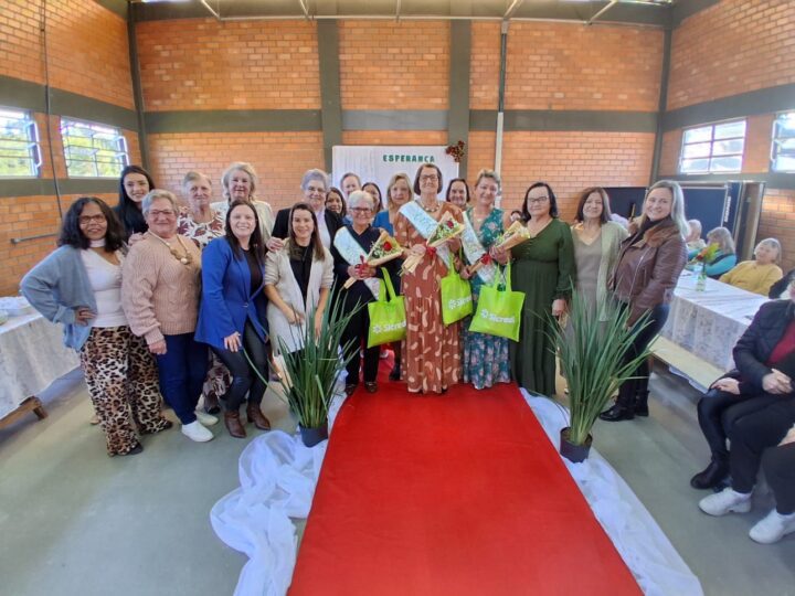Grupo Esperança elege Rainha da Melhor Idade em tarde de celebração e valorização da pessoa idosa