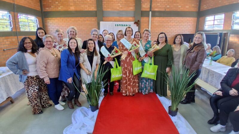 Grupo Esperança elege Rainha da Melhor Idade em tarde de celebração e valorização da pessoa idosa