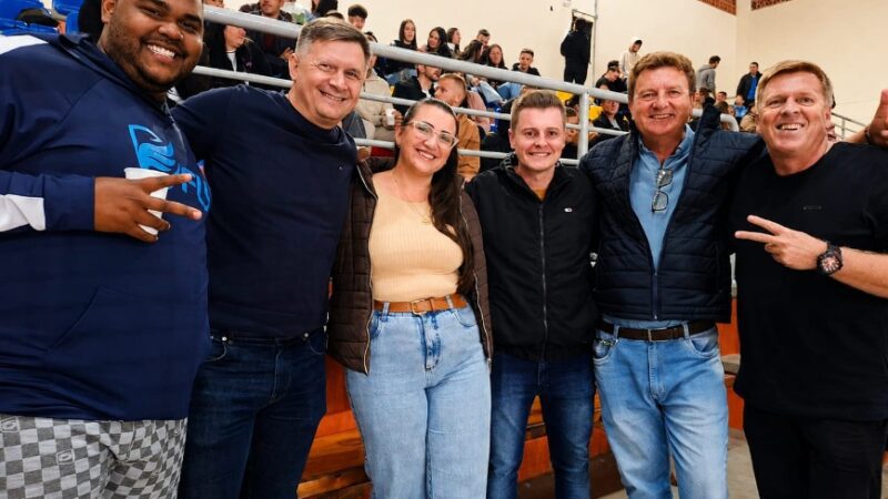 Deputado Tiago Zilli reforça apoio ao esporte de Santa Terezinha durante abertura do 11º Torneio de Famílias