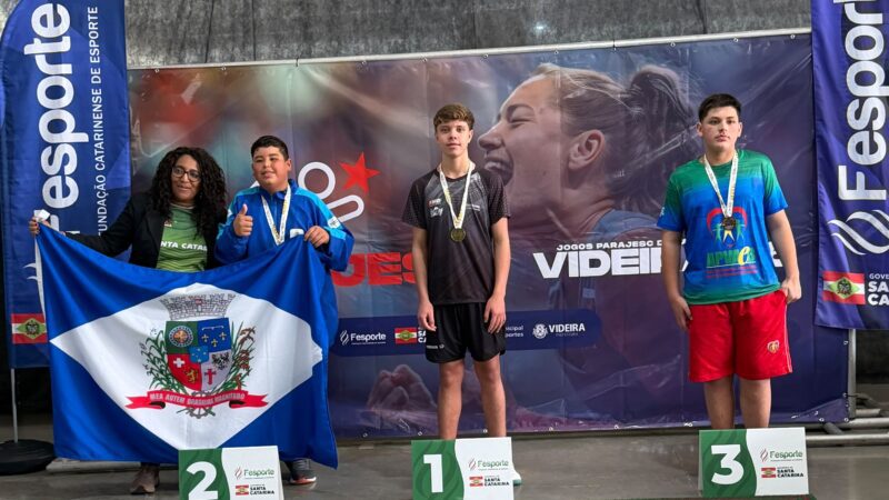 Mesatenista Kauan Kellner Gabardo conquista bicampeonato estadual do Parajesc de forma invicta