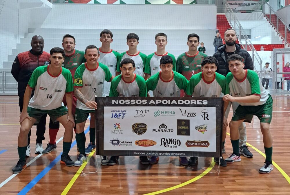 Municipais de Futsal da 1ª Divisão e Veteranos 40+ agitam o Annes Gualberto com goleadas e definição dos mata-matas