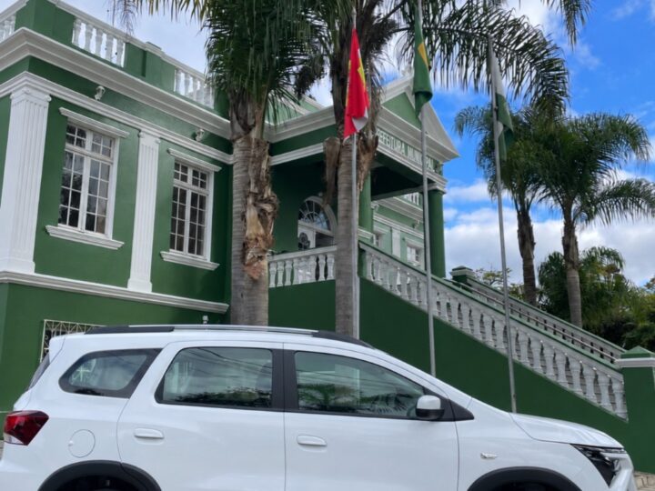 Prefeitura de Campo Alegre adquire novo veículo para fortalecer os atendimentos da Secretaria Municipal de Saúde