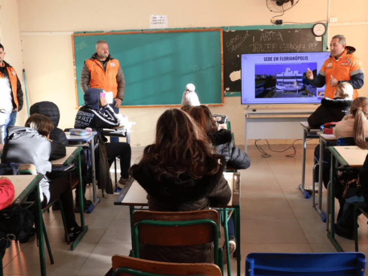 DEFESA CIVIL NA ESCOLA LEVA CONHECIMENTO SOBRE PREVENÇÃO E ATUAÇÃO EM EMERGÊNCIAS A ESTUDANTES DE PAPANDUVA