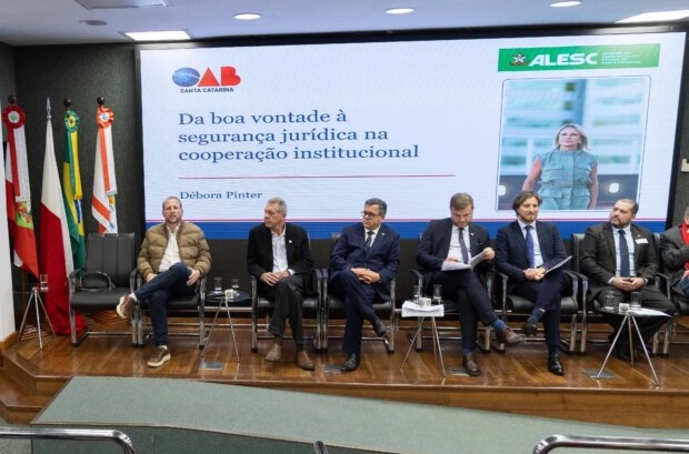 Papanduva reforça título de Capital Estadual do Pirogue durante lançamento da Frente Parlamentar Santa Catarina–Polônia