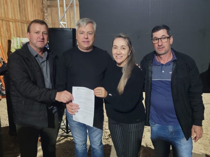 Fabiano da Luz oficializa emenda de R$ 150 mil e anuncia novos investimentos para a agricultura de Santa Terezinha