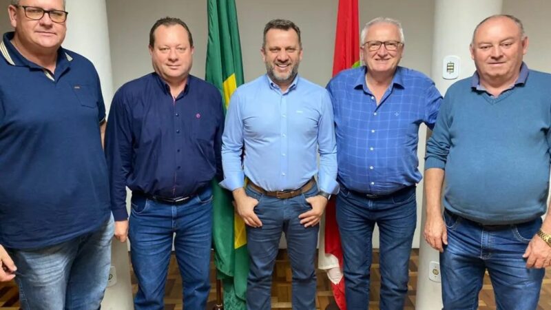 Jerry Comper viabiliza quase R$ 5 milhões em investimentos para Santa Terezinha