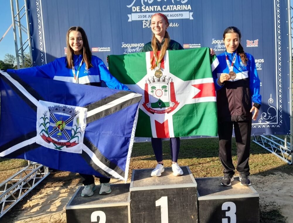 Atletismo de São Bento do Sul faz história nos Joguinhos Abertos de Santa Catarina com sete medalhas e recorde da competição