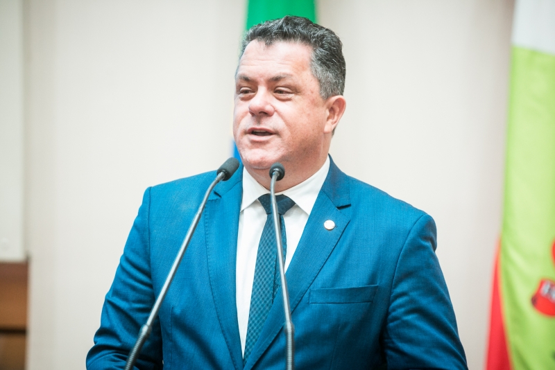 Projeto do deputado Naatz , de internação involuntária de dependentes químicos, deve beneficiar municípios de todo Estado