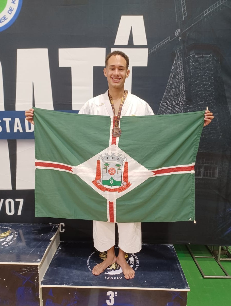 Saulo conquista bronze em Joinville e já está em Itajaí, onde disputa os Jogos Universitários neste final de semana 