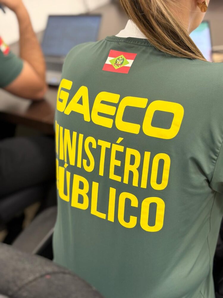 Operação “Gaiola Digital” combate fraudes em licitações e corrupção em municípios catarinenses
