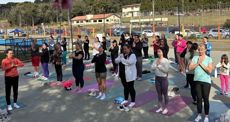 Projeto Yoga no Ecoparque completa um ano promovendo saúde, bem-estar e conexão com a natureza