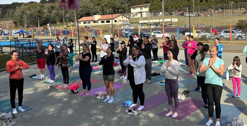Projeto Yoga no Ecoparque completa um ano promovendo saúde, bem-estar e conexão com a natureza