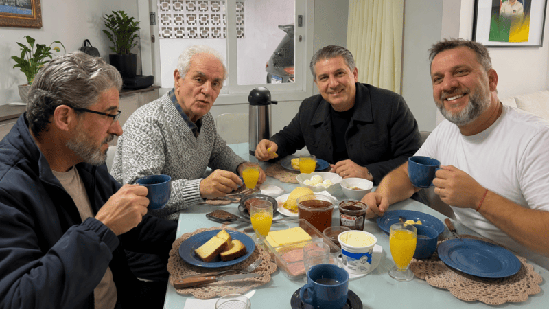 Jerry Comper e João Matos Filho e o ex-deputado João Matos se encontram visando fortalecer o MDB em Santa Catarina
