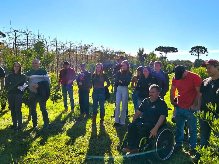 Reunião Técnica do Projeto Integrado de Citrus reúne produtores e técnicos em Monte Castelo
