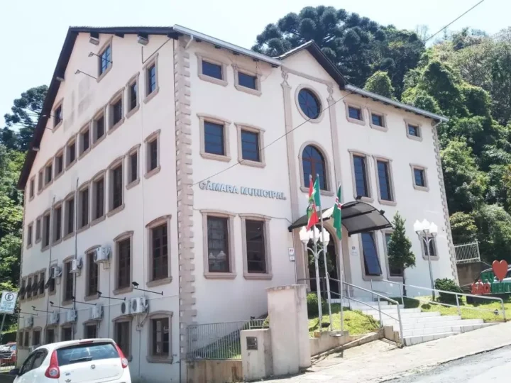 Câmara de São Bento do Sul adquire drone para reforçar fiscalização, prevenção e planejamento urbano