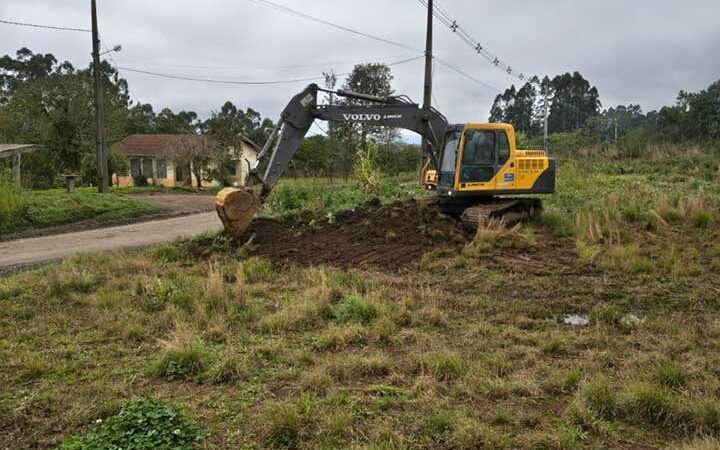 Usina de concreto começa a ser montada e marca avanço das obras de pavimentação para Santa Terezinha