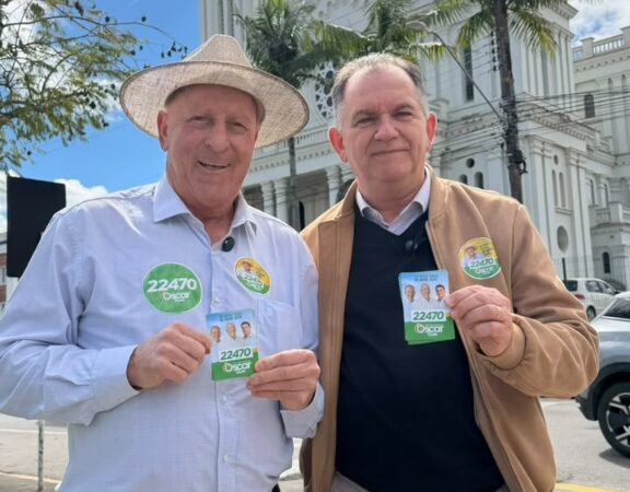 Oscar Gutz faz campanha em Rio do Sul ao lado do prefeito Manoel e da vereadora Dani Pamplona