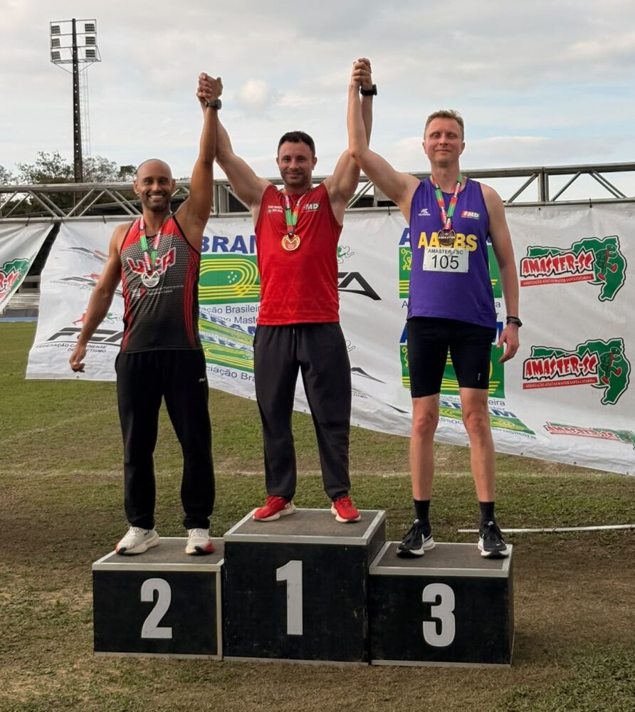 Lucas Azevedo bate dois recordes no Campeonato Estadual Master de Atletismo