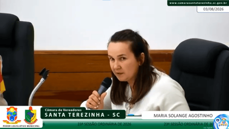 Vereadora Maria Solange Agostinho presta homenagem ao pequeno Adri e destaca sessão solene em Santa Terezinha