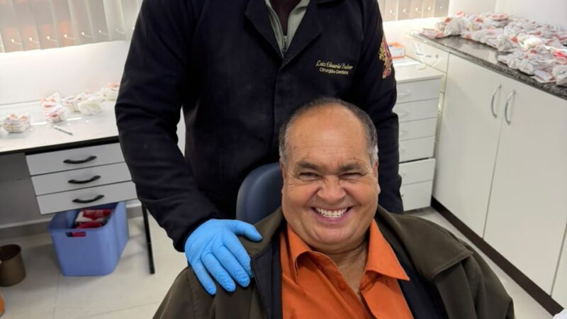 Mais 250 próteses dentárias são entregues durante 4º Mutirão no CEO