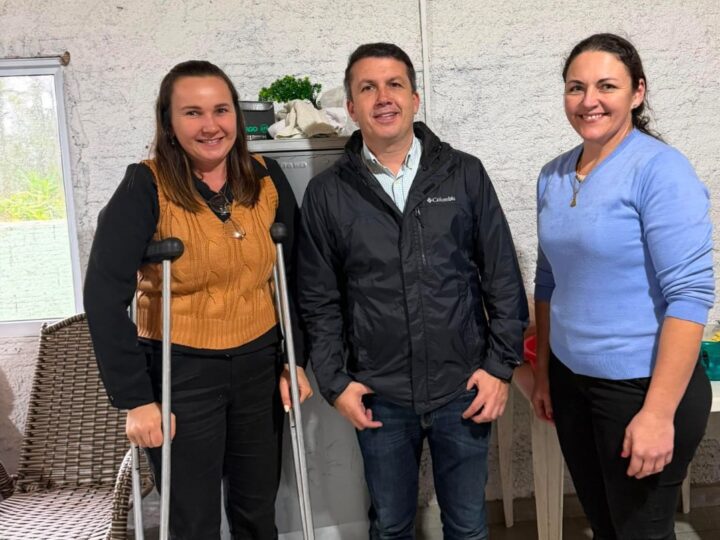 Deputado Camilo Martins visita Santa Terezinha