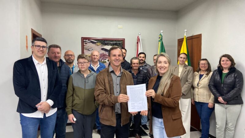 Moisés Pockszevnicki assume Prefeitura de Santa Terezinha durante período de férias de Valquíria Schwarz