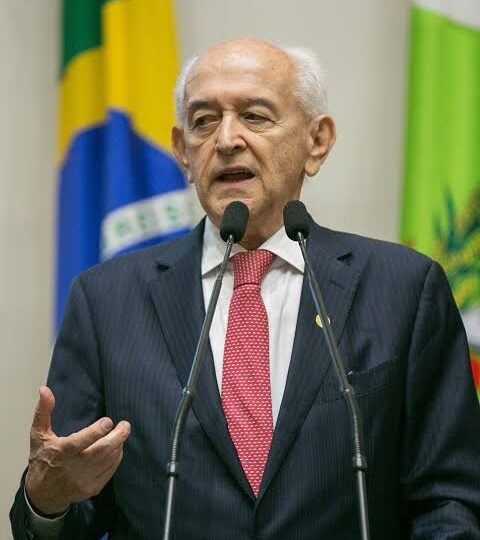 Manoel Dias é velado na Alesc após morrer aos 88 anos
