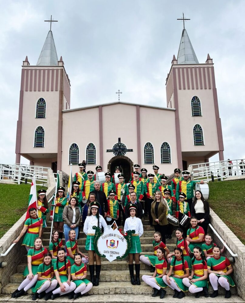 Santa Terezinha celebra o 7 de Setembro com participação da comunidade