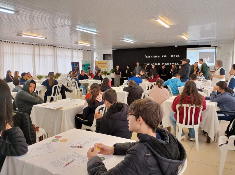 APAE de Monte Castelo participa do 2º Encontro do PROEP em Mafra