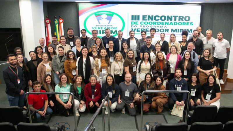 Câmara são-bentense participa de encontro de coordenadores da Câmara Mirim