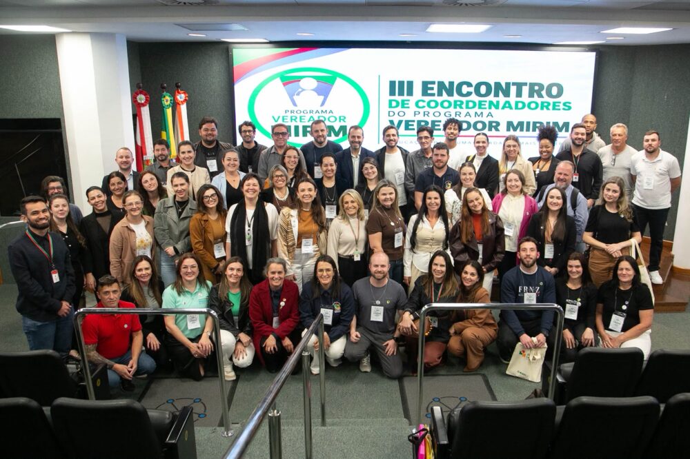 Câmara são-bentense participa de encontro de coordenadores da Câmara Mirim