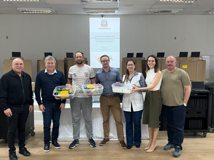 Com recursos do FRBL, alunos de São Bento do Sul recebem R$ 2 milhões em tecnologia para salas de aula