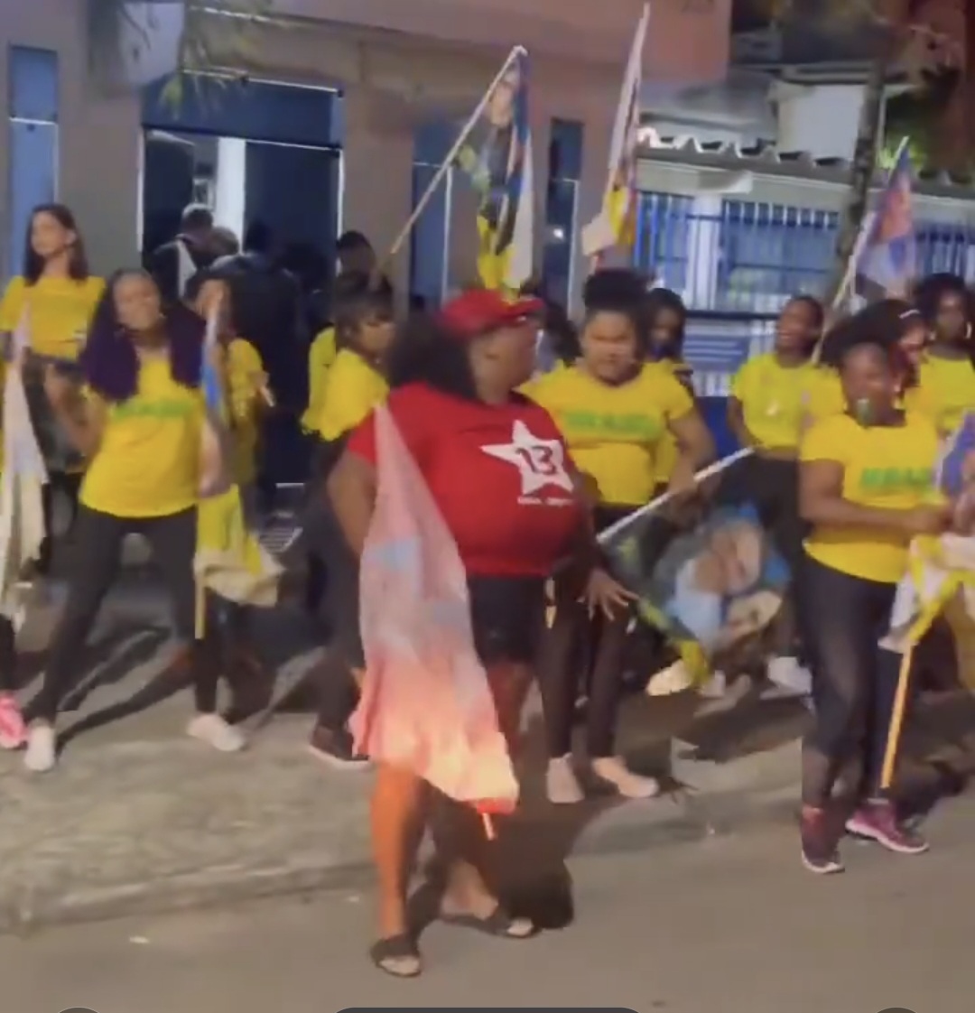 Video com cabos eleitorais do PL e PT&nbsp; dançando juntos na Bahia democraticamente viraliza