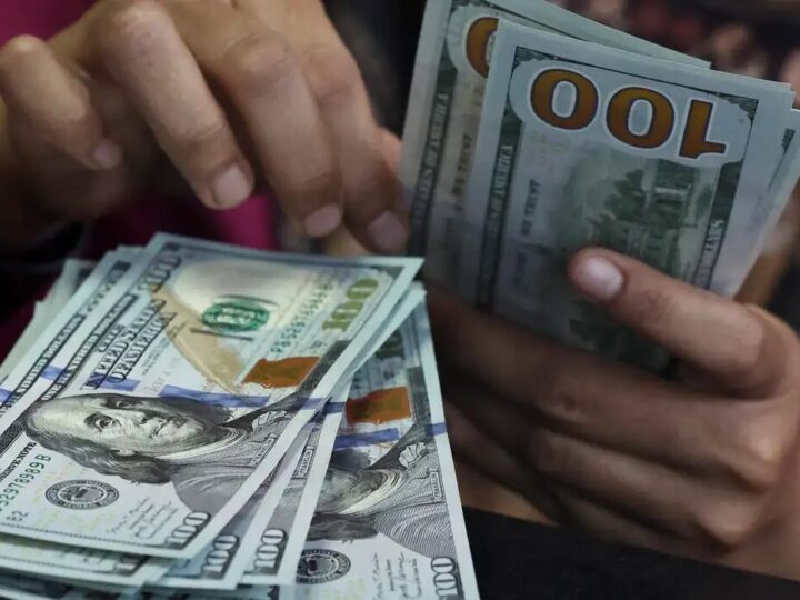 Dólar sobe para R$ 5,22 e atinge maior nível desde março